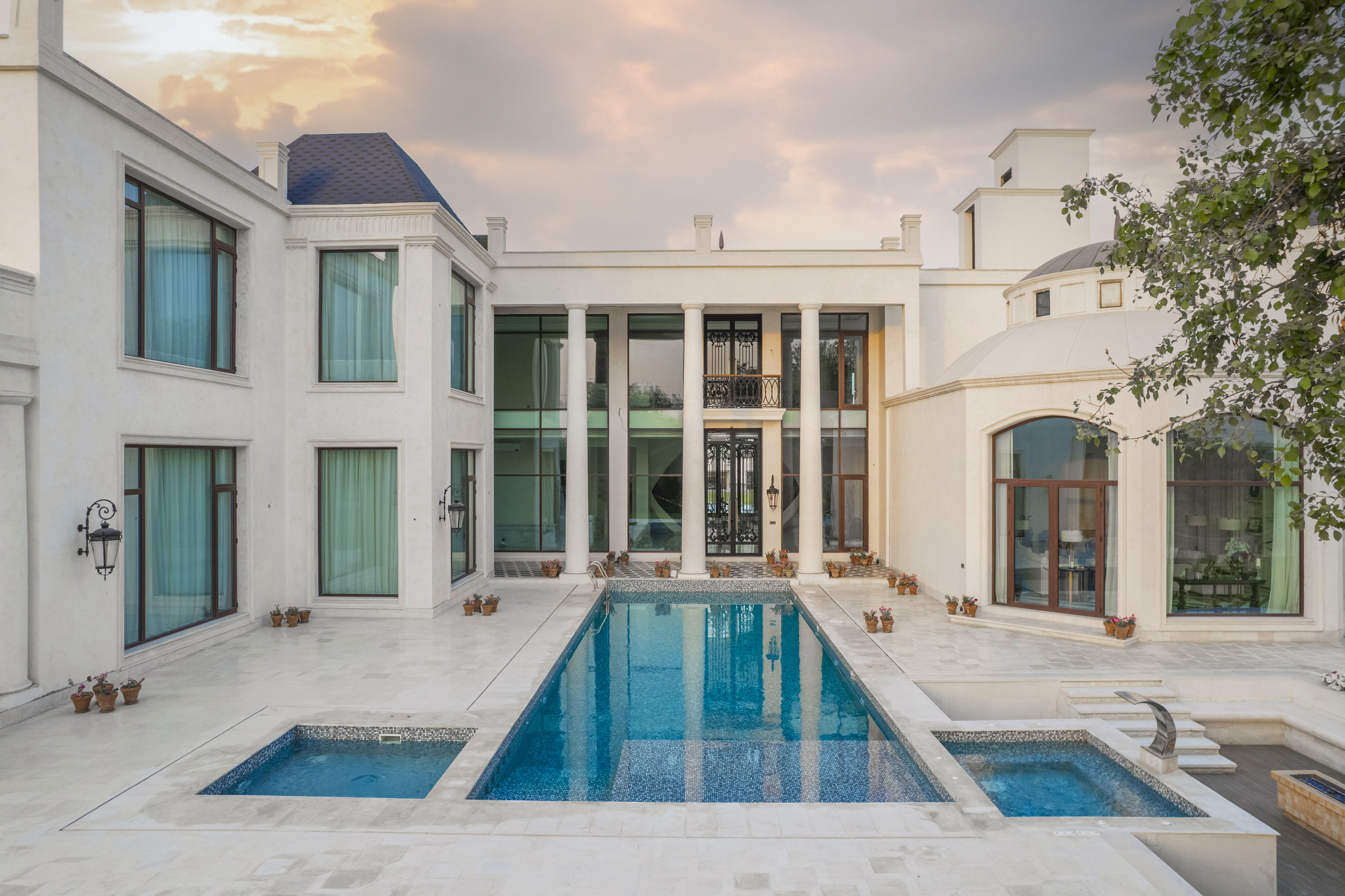 Ok Pool and Spa Night Pool Complex - view 2