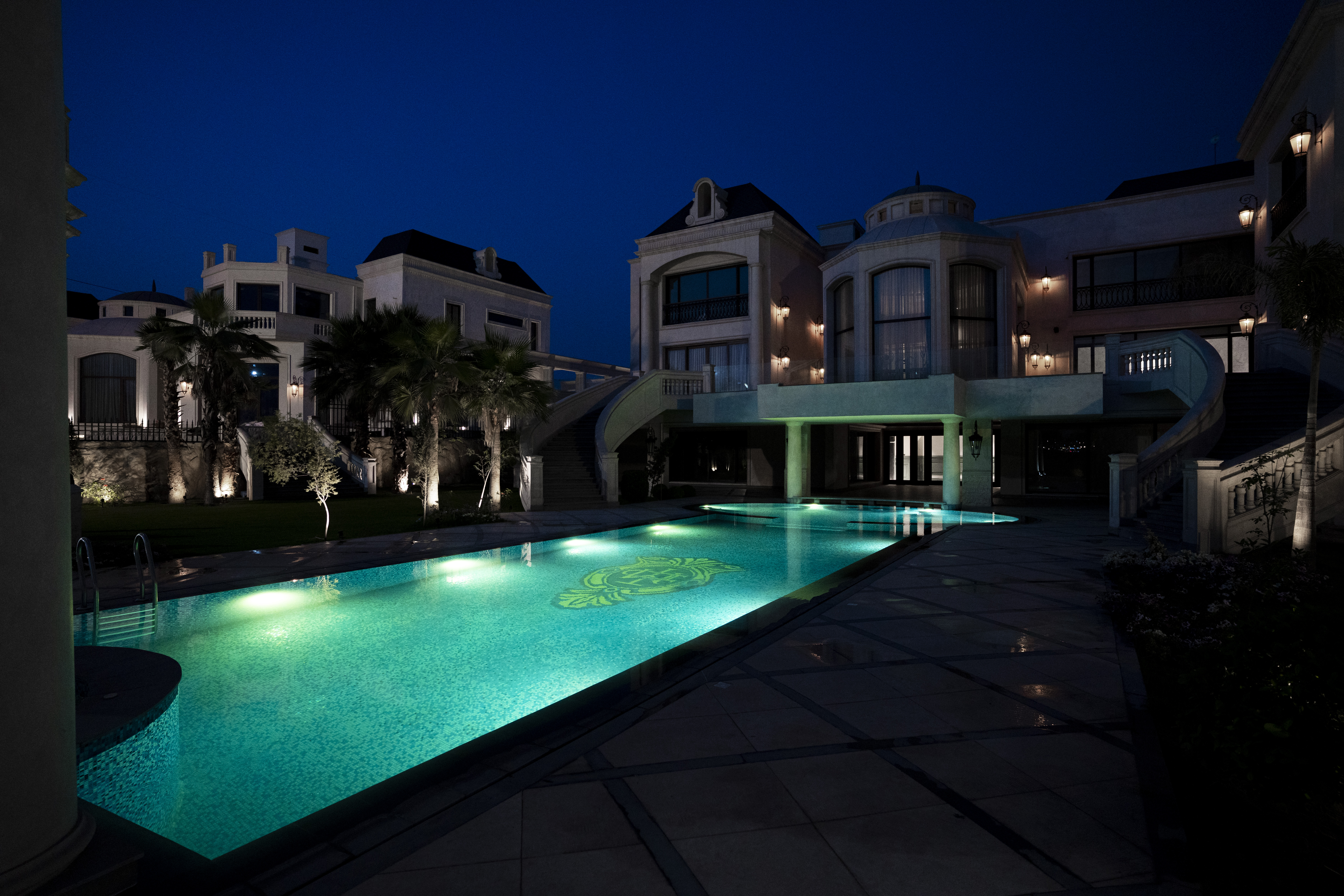 Blue Court Aquatics